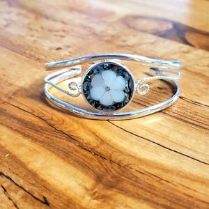 Silver Bracelet with White flower